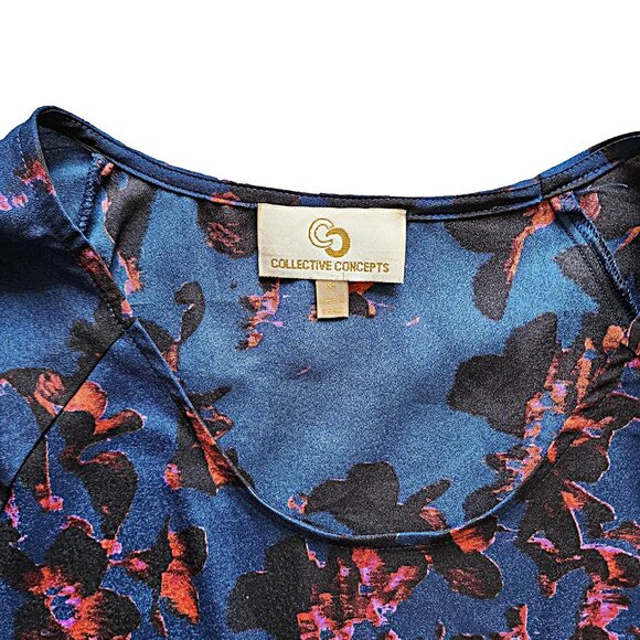 Sheer/Loose fitting Blouse in Blue Floral print by Collective Concept. Size - M - Picture 5 of 7